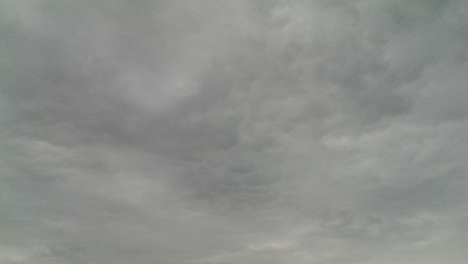 grauer-Wolkenhimmel