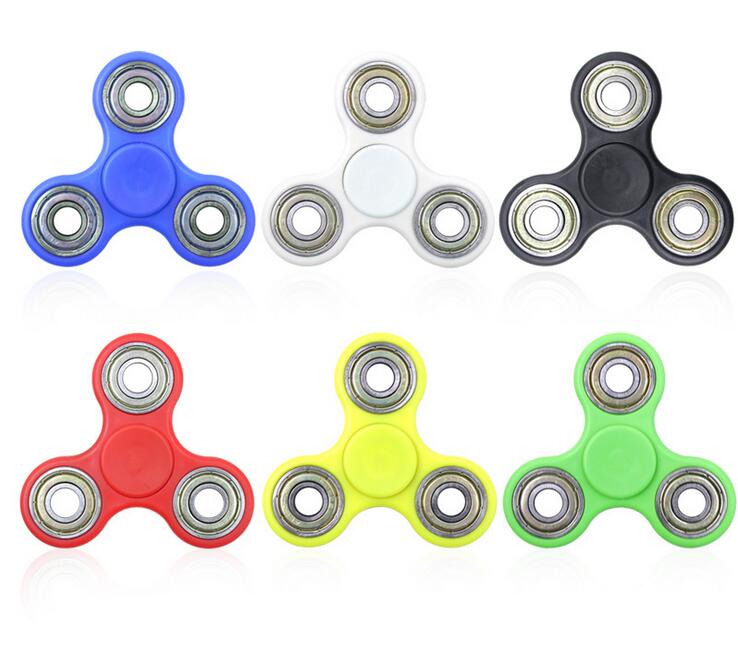 Hand-Fidget-Spinner-in-verschiedenen-Farben
