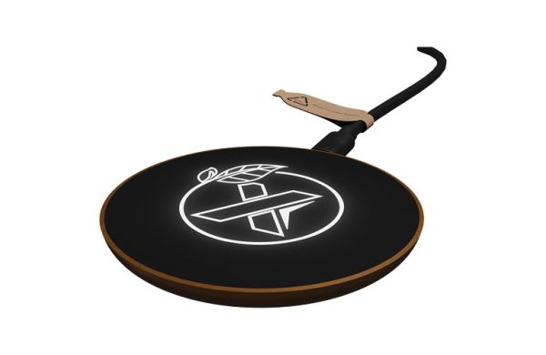 SCX.design W13 kabellose Ladestation aus Holz mit Leuchtlogo - braun 