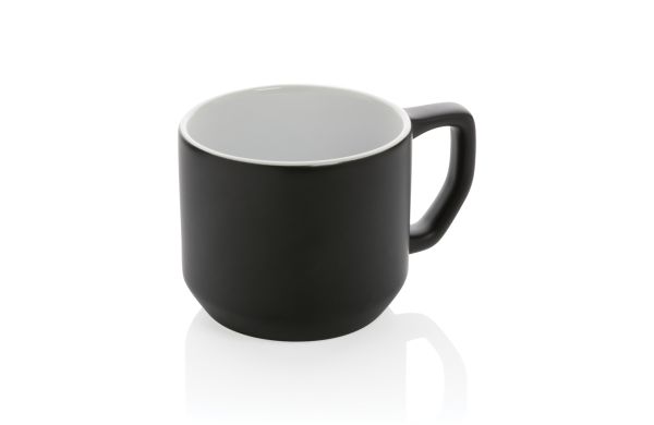 Moderne Keramiktasse/schwarz