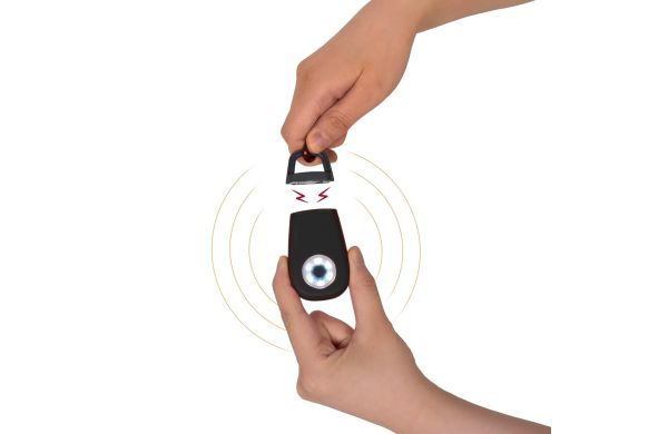 Persönliches Alarm-Schlüssellicht aus recycelten Materialien