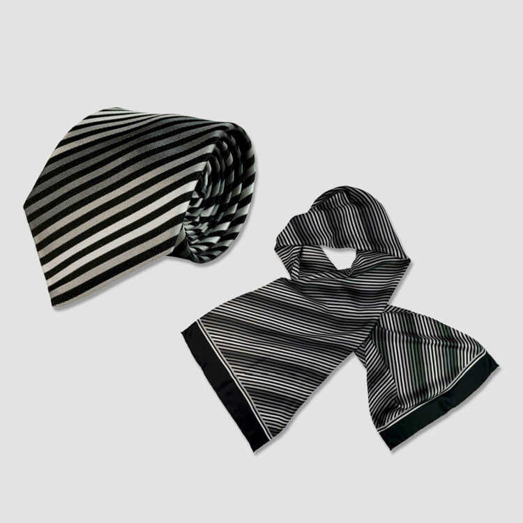 Mit Logo bedruckte Krawatten Mit Logo bedruckte Krawatten