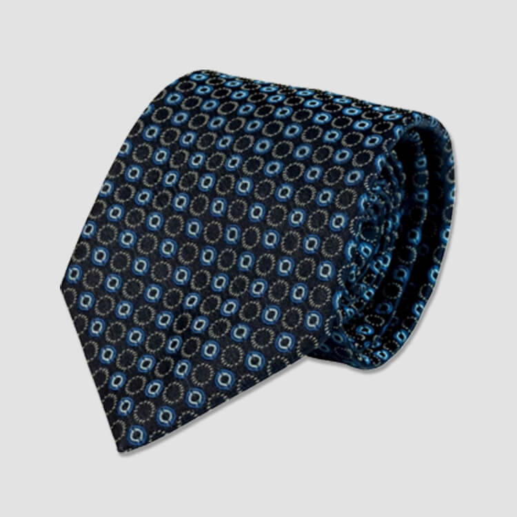 Mit Logo bestickte Krawatten Mit Logo bestickte Krawatten